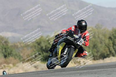 media/Dec-01-2025-Moto Forza (Mon) [[2daa91e15f]]/2-Intermediate Group/Session 2 Turn 9 Entry/